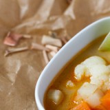 Tajska zupa kalafiorowa